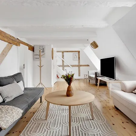 Sanders Penny - Charming Three-bedroom In The Middle Of Action * Copenhagen