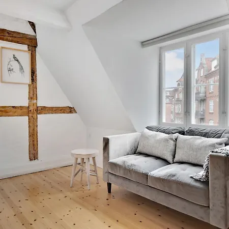 Apartment Sanders Penny - Charming Three-bedroom In The Middle Of Action