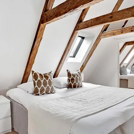 Sanders Penny - Charming Three-bedroom In The Middle Of Action Apartment Copenhagen